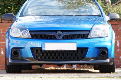 Astra VXR Carbon Fibre Front Splitter and V Grille