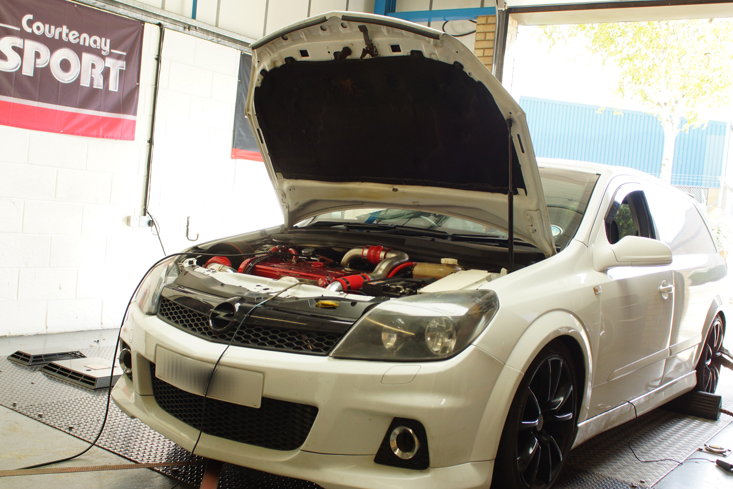 Astra h van deals